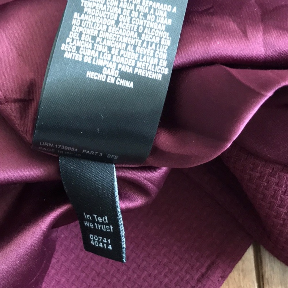 Ted Baker Delise V-Neck Blouse- Size 3 (M) - Picture 12 of 12